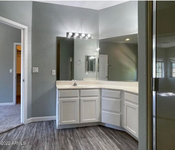 1124 E ROSE Lane 14, Phoenix, AZ 85014