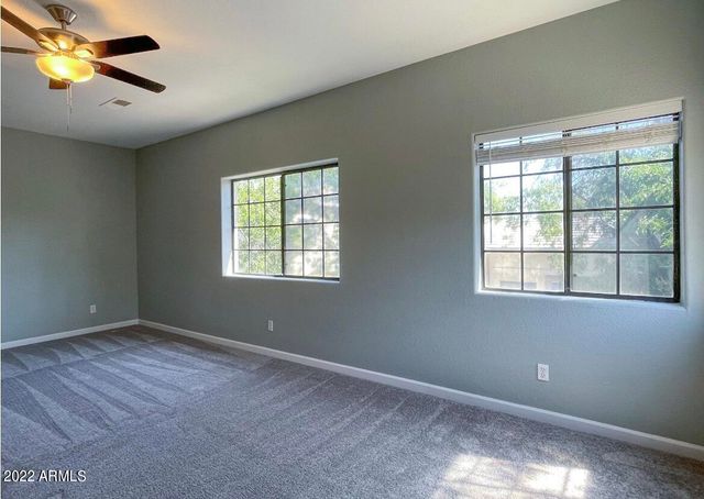 1124 E ROSE Lane 14, Phoenix, AZ 85014