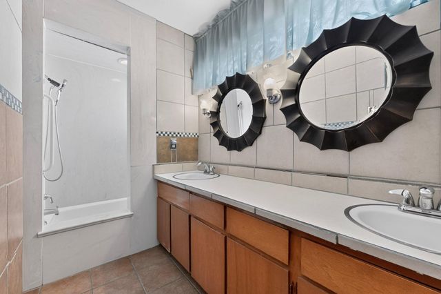 1103 Robin Road SE, Rio Rancho, NM 87124