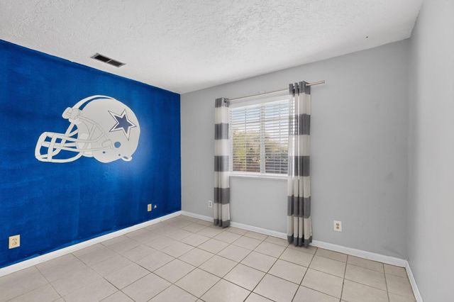 1103 Robin Road SE, Rio Rancho, NM 87124