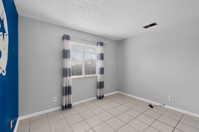 1103 Robin Road SE, Rio Rancho, NM 87124