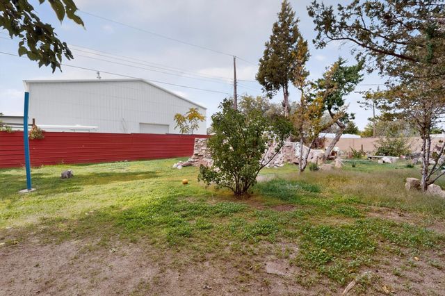 1103 Robin Road SE, Rio Rancho, NM 87124