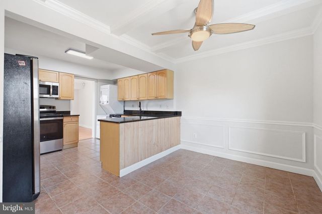 14465 GOLDEN OAK RD, Centreville, VA 20121