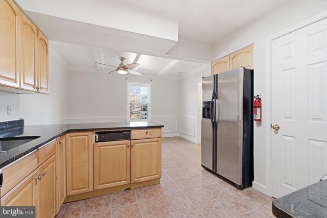 14465 GOLDEN OAK RD, Centreville, VA 20121