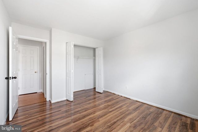 14465 GOLDEN OAK RD, Centreville, VA 20121