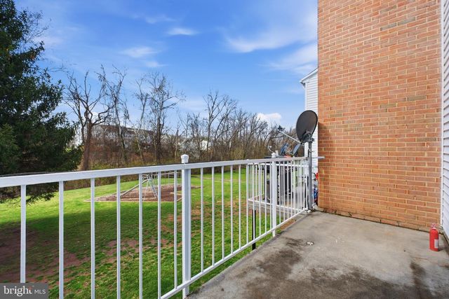 14465 GOLDEN OAK RD, Centreville, VA 20121