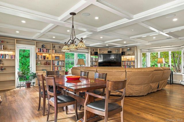 24 Avenue B, Northport, NY 11768