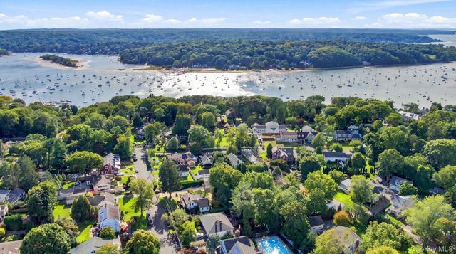 24 Avenue B, Northport, NY 11768