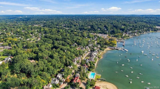 24 Avenue B, Northport, NY 11768