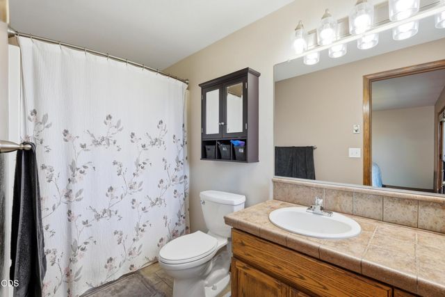 4285 NE Butler Avenue, Redmond, OR 97756