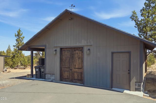 4285 NE Butler Avenue, Redmond, OR 97756