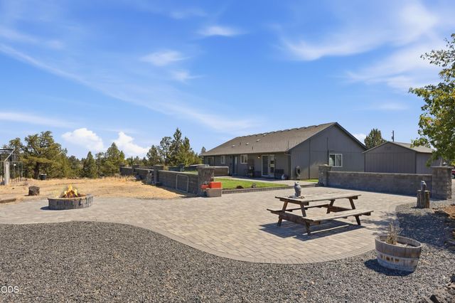 4285 NE Butler Avenue, Redmond, OR 97756