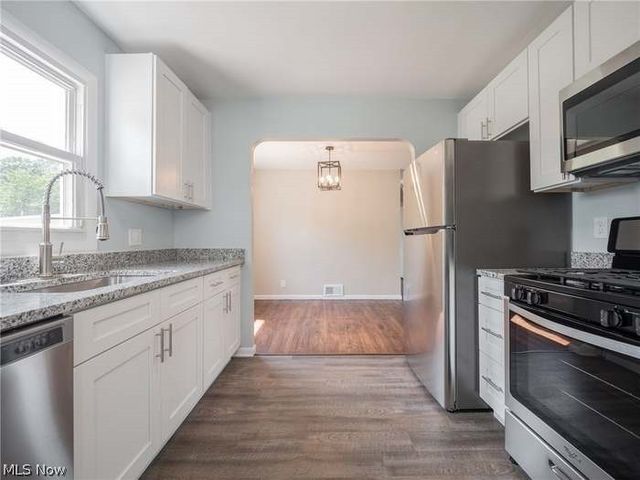 18310 Harvard Avenue, Cleveland, OH 44122