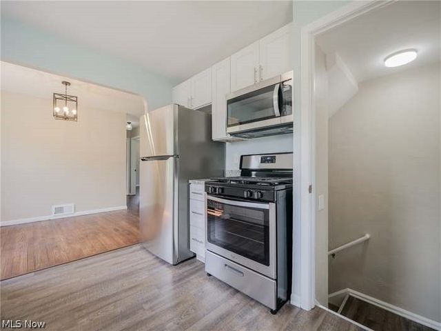 18310 Harvard Avenue, Cleveland, OH 44122