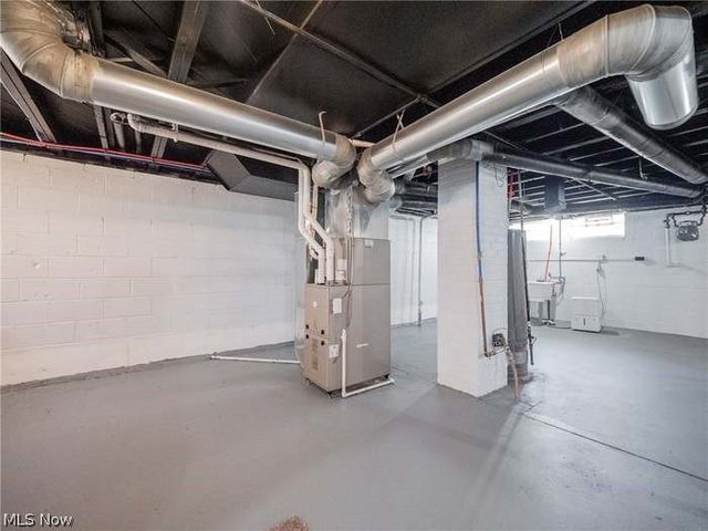 18310 Harvard Avenue, Cleveland, OH 44122