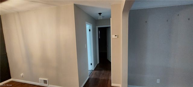 18310 Harvard Avenue, Cleveland, OH 44122