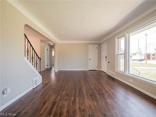 18310 Harvard Avenue, Cleveland, OH 44122