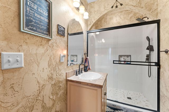 710 Hilltop Vista Road, Reeds Spring, MO 65737