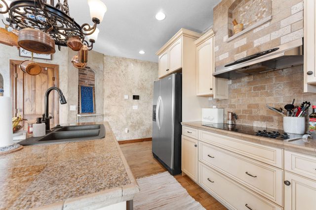 710 Hilltop Vista Road, Reeds Spring, MO 65737