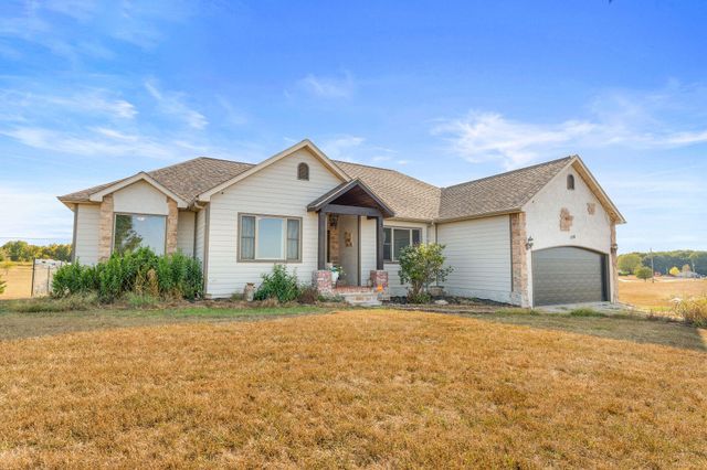 710 Hilltop Vista Road, Reeds Spring, MO 65737