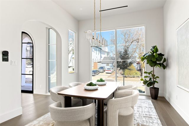 7330 Casa Loma Avenue, Dallas, TX 75214