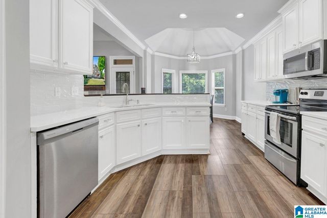 204 CEDAR GROVE PARKWAY, Maylene, AL 35114
