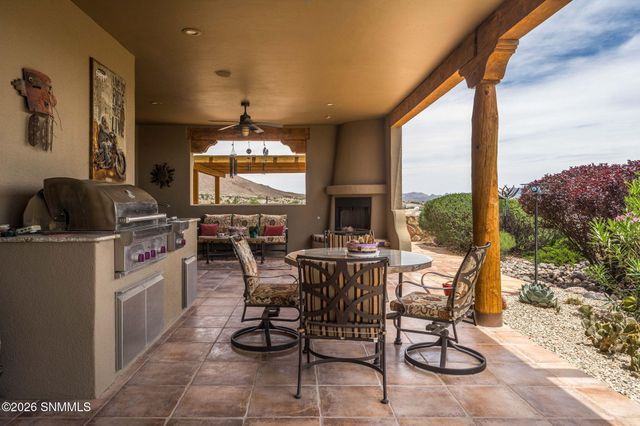8010 Murano Court, Las Cruces, NM 88007