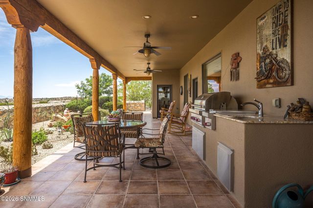 8010 Murano Court, Las Cruces, NM 88007