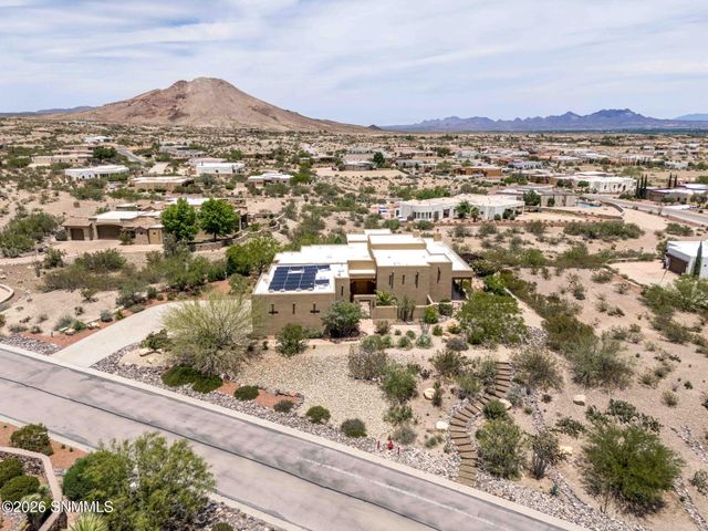 8010 Murano Court, Las Cruces, NM 88007