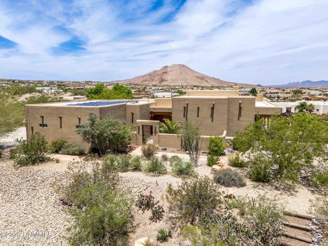 8010 Murano Court, Las Cruces, NM 88007