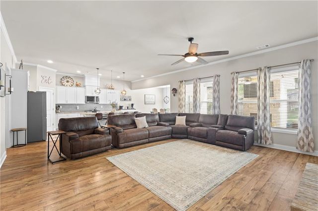 2121 Charmond Drive, Monroe, GA 30656