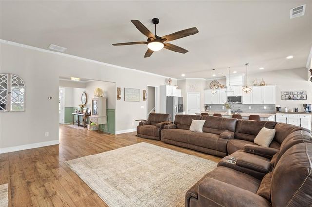 2121 Charmond Drive, Monroe, GA 30656