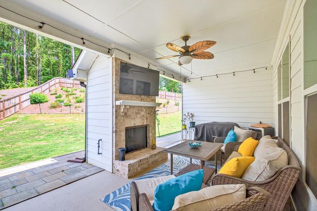 2121 Charmond Drive, Monroe, GA 30656