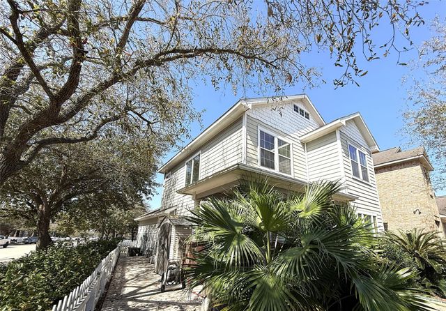 7138 Sun Village Drive, Houston, TX 77083