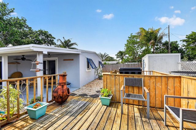 318 Glen Arbor Terrace, Boynton Beach, FL 33426