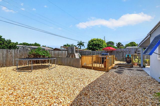 318 Glen Arbor Terrace, Boynton Beach, FL 33426