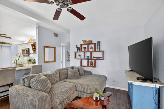 318 Glen Arbor Terrace, Boynton Beach, FL 33426