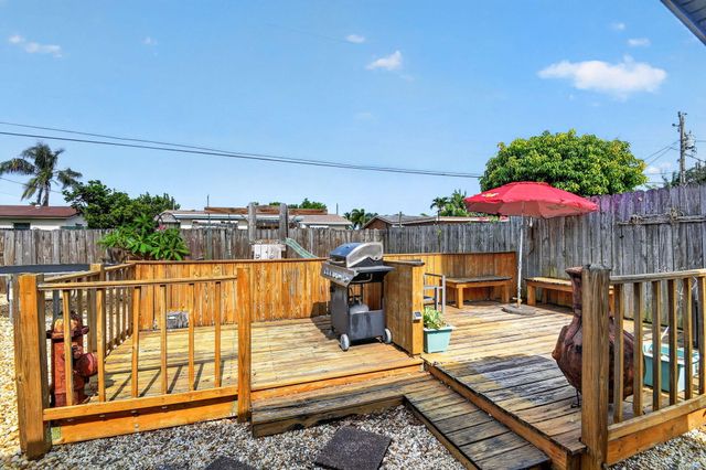 318 Glen Arbor Terrace, Boynton Beach, FL 33426