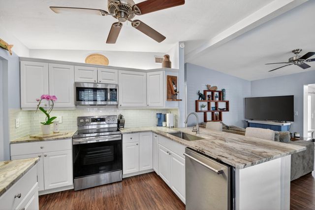 318 Glen Arbor Terrace, Boynton Beach, FL 33426