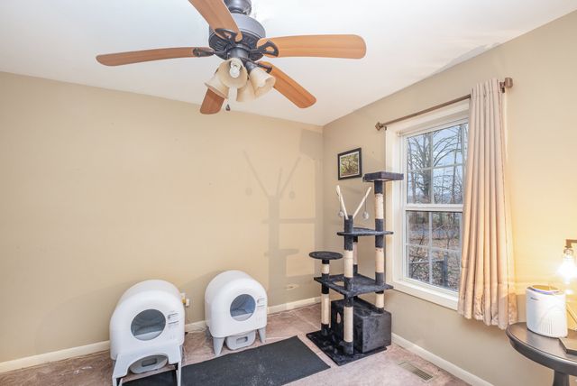 112 Main St, W, Wartrace, TN 37183