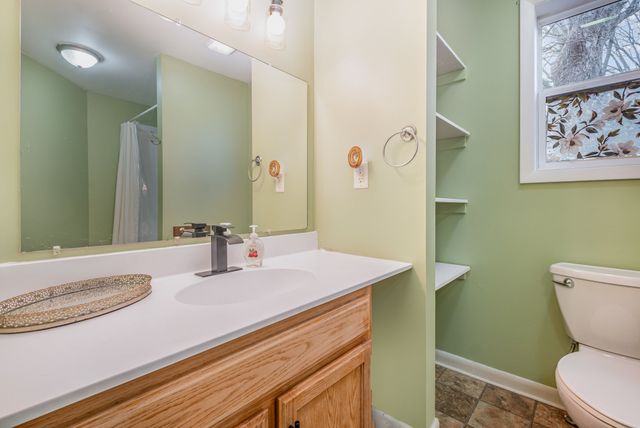 112 Main St, W, Wartrace, TN 37183