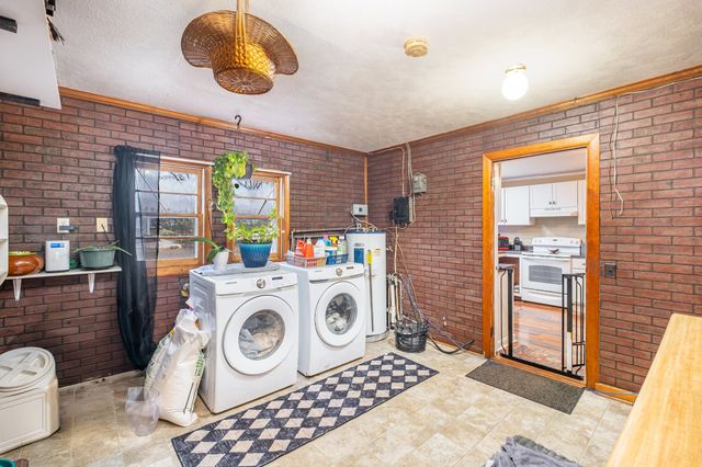 112 Main St, W, Wartrace, TN 37183