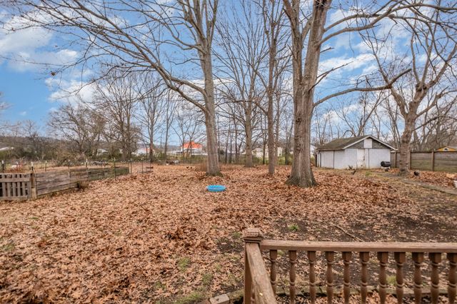 112 Main St, W, Wartrace, TN 37183