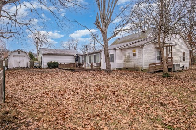 112 Main St, W, Wartrace, TN 37183