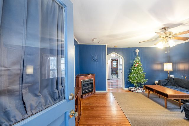 112 Main St, W, Wartrace, TN 37183