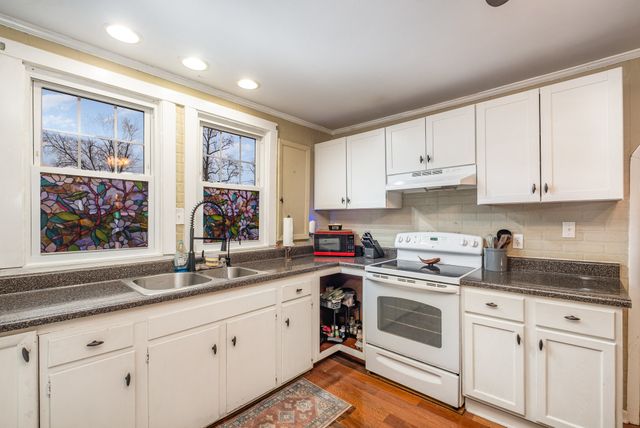 112 Main St, W, Wartrace, TN 37183