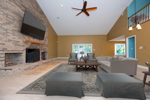 6600 Red Horse Pike, Newburgh, IN 47630