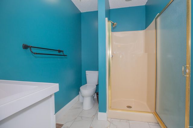 6600 Red Horse Pike, Newburgh, IN 47630