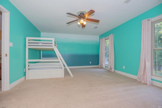 6600 Red Horse Pike, Newburgh, IN 47630