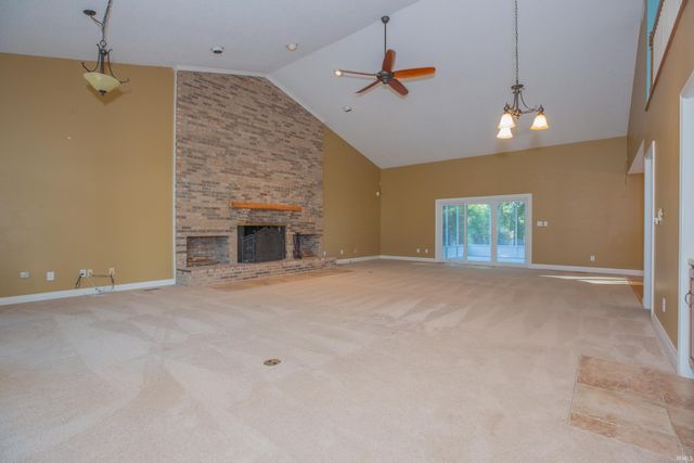 6600 Red Horse Pike, Newburgh, IN 47630